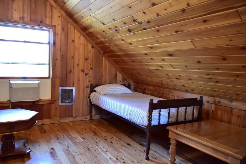 Quiet And Comfy 3Bed/2Bath - Chalet With Hot Tub. Cedar Ngoại thất bức ảnh