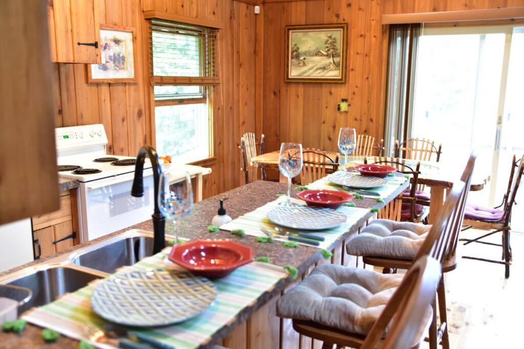 Quiet And Comfy 3Bed/2Bath - Chalet With Hot Tub. Cedar Ngoại thất bức ảnh