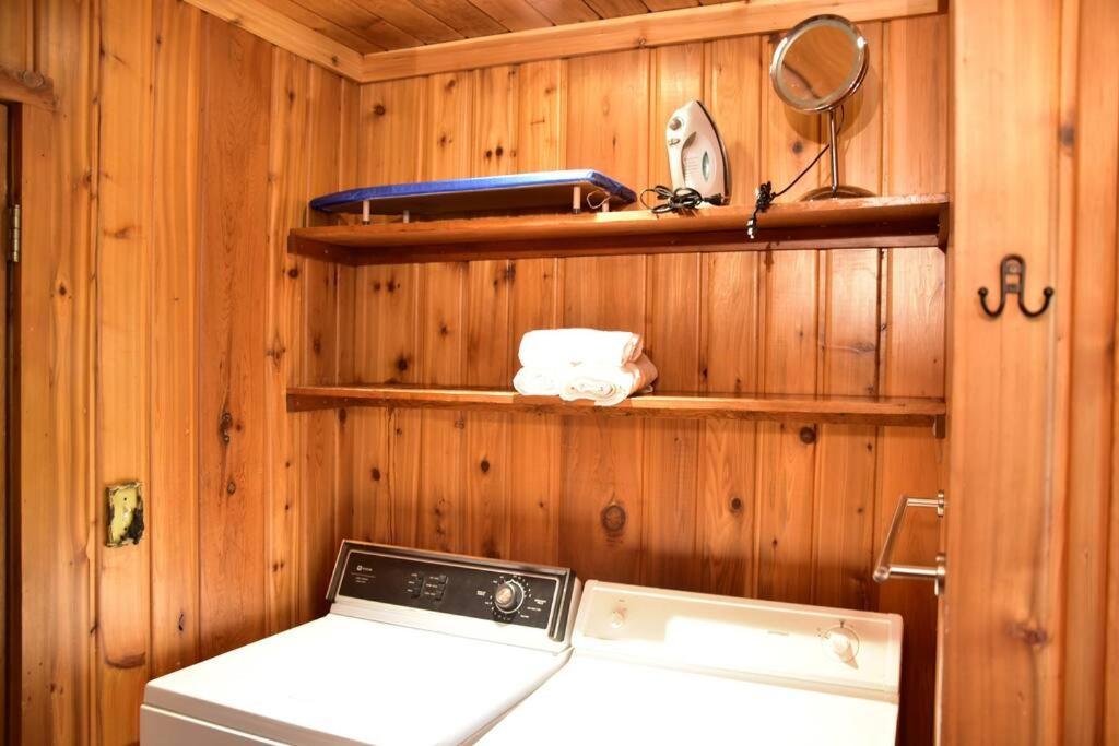 Quiet And Comfy 3Bed/2Bath - Chalet With Hot Tub. Cedar Ngoại thất bức ảnh