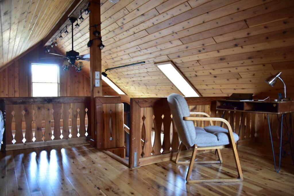 Quiet And Comfy 3Bed/2Bath - Chalet With Hot Tub. Cedar Ngoại thất bức ảnh