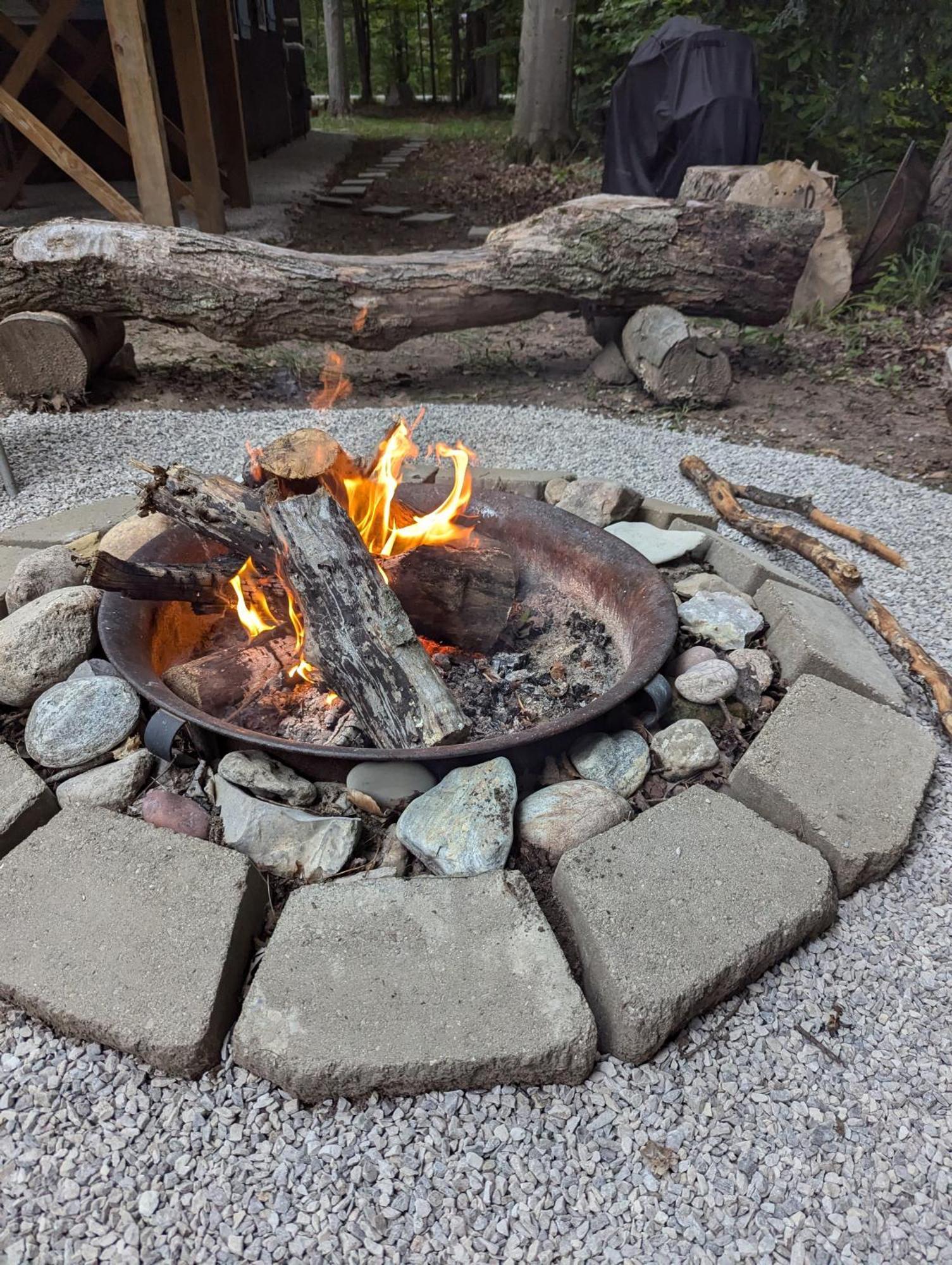 Quiet And Comfy 3Bed/2Bath - Chalet With Hot Tub. Cedar Ngoại thất bức ảnh